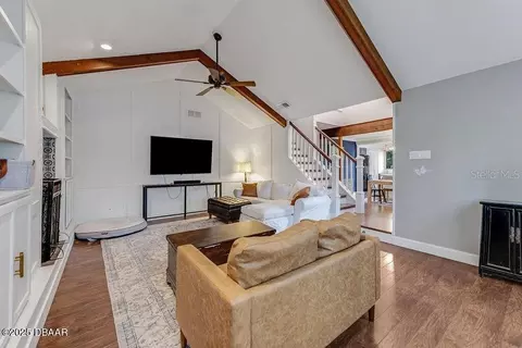 Living - 28 Baymeadow Ct, Ormond Beach, FL 32174 photo 1 of 1