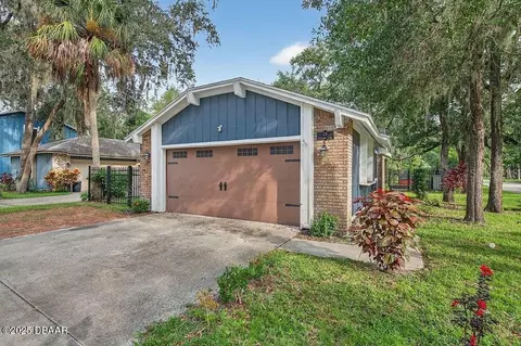 Exterior - 28 Baymeadow Ct, Ormond Beach, FL 32174 photo 4 of 7
