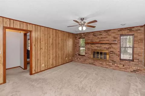 Living - 13 Cunningham Rd, Debary, FL 32713 photo 3 of 4