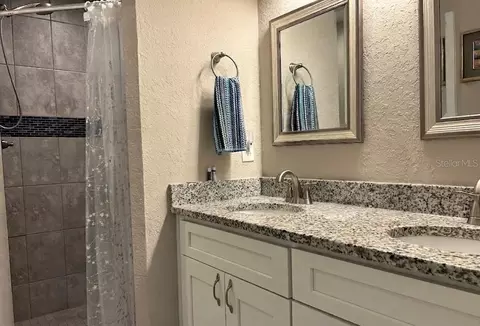 Bath - 2632 SW 175th Loop, Ocala, FL 34473 photo 1 of 2