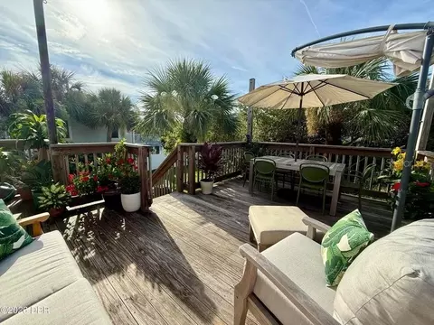 Exterior - 124 Avalon Dr, Ormond Beach, FL 32176 photo 5 of 10