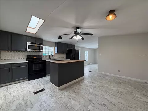 Kitchen - 1133 Avenue G, Ormond Beach, FL 32174 photo 3 of 4