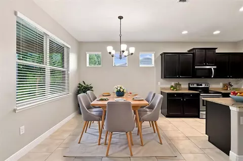 Dining - 463 River Square Ln, Ormond Beach, FL 32174 photo 2 of 2