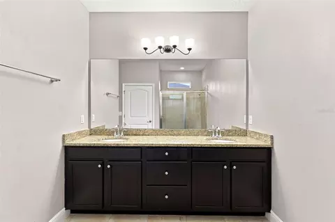 Bath - 463 River Square Ln, Ormond Beach, FL 32174 photo 2 of 3