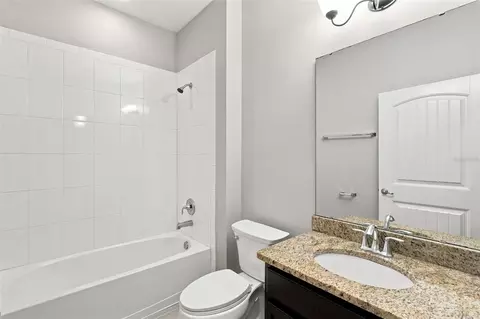 Bath - 463 River Square Ln, Ormond Beach, FL 32174 photo 1 of 3