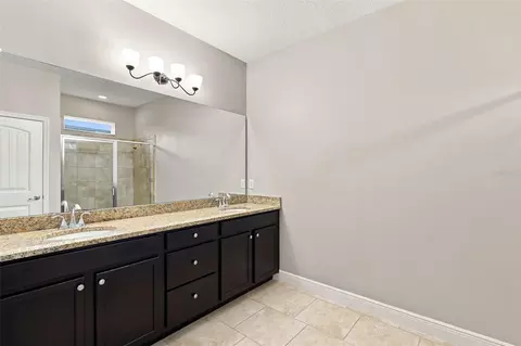 Bath - 463 River Square Ln, Ormond Beach, FL 32174 photo 3 of 3