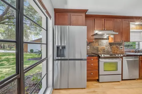 Kitchen - 11 Indian Trl, Ormond Beach, FL 32174 photo 4 of 5