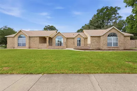 1095 E Wisconsin Ave, Deland, FL 32724