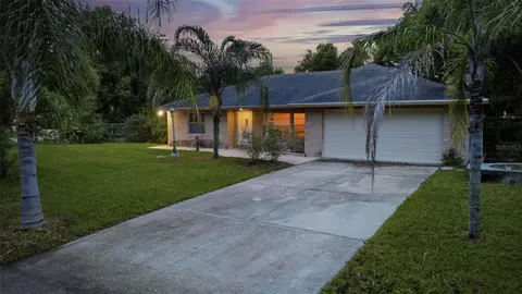 1098 E De Carlo Dr, Deltona, FL 32725