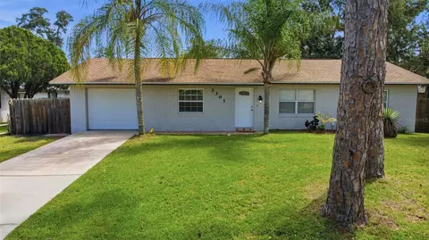 Exterior - 3307 Pine Tree Dr, Edgewater, FL 32141 photo 2 of 7