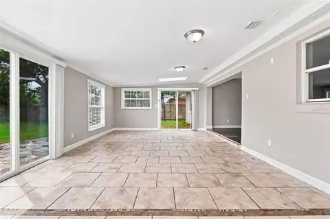 Living - 3307 Pine Tree Dr, Edgewater, FL 32141 photo 14 of 19