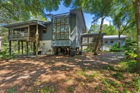 Exterior - 400 Pine Bluff Trl, Ormond Beach, FL 32174 photo 2 of 33