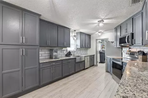 Kitchen - 1629 Orange Tree Dr, Edgewater, FL 32132 photo 3 of 5