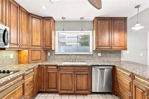 Kitchen - 4 Red Bud Ln, Ormond Beach, FL 32174 photo 3 of 4