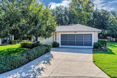 4958 Portsmouth St, Tavares, FL 32778
