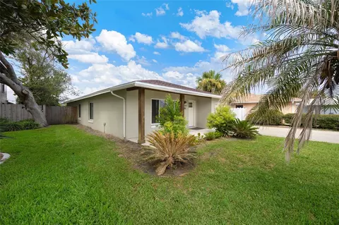 Exterior - 43 Capistrano Dr, Ormond Beach, FL 32176 photo 5 of 8