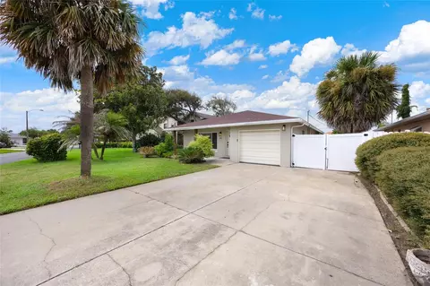 Exterior - 43 Capistrano Dr, Ormond Beach, FL 32176 photo 4 of 8