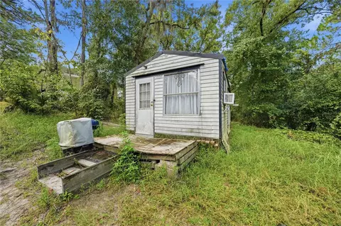 105 Perry Ave, Satsuma, FL 32189 photo 5