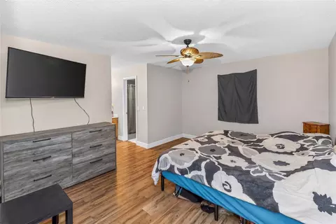 Bedroom - 2512 Pine Tree Dr, Edgewater, FL 32141 photo 2 of 5