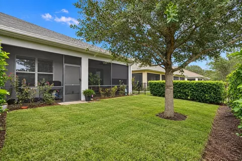 Exterior - 8 Hawk Roost Ct, Ormond Beach, FL 32174 photo 5 of 9
