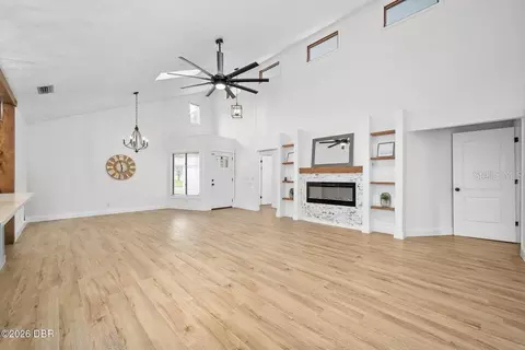 Living - 5 Winding Woods Trl, Ormond Beach, FL 32174 photo 3 of 4
