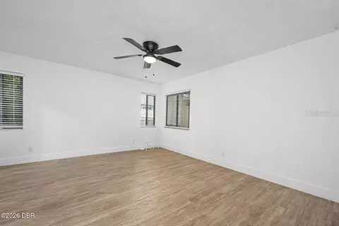 Living - 5 Winding Woods Trl, Ormond Beach, FL 32174 photo 4 of 4