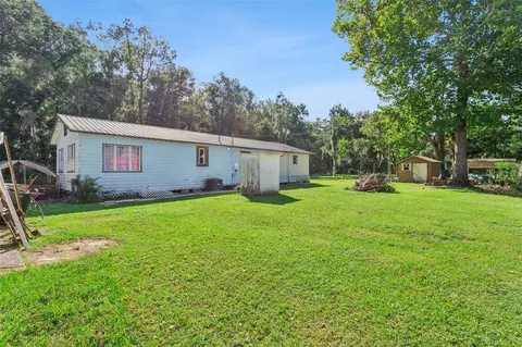 Exterior - 54901 Cedar Crest Rd, Astor, FL 32102 photo 8 of 9