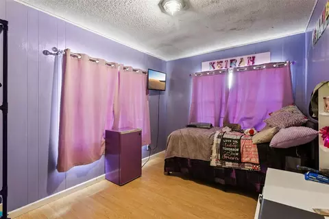 Bedroom - 54901 Cedar Crest Rd, Astor, FL 32102 photo 1 of 5