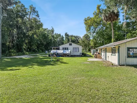 Exterior - 54901 Cedar Crest Rd, Astor, FL 32102 photo 5 of 9