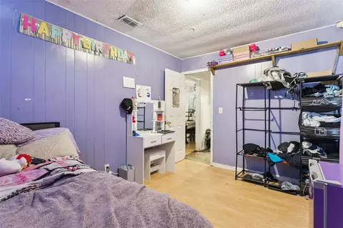 Bedroom - 54901 Cedar Crest Rd, Astor, FL 32102 photo 2 of 5