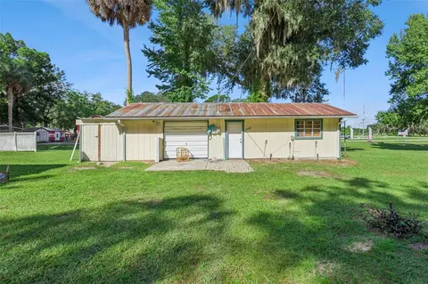 Exterior - 54901 Cedar Crest Rd, Astor, FL 32102 photo 7 of 9