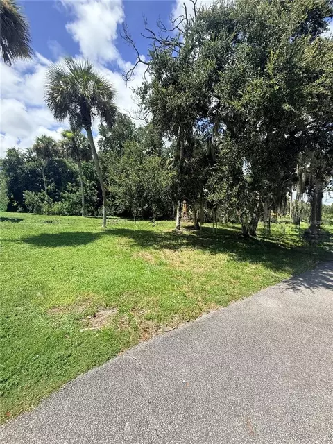 5235 Amy Ln, Fort Pierce, FL 34946