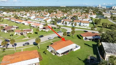 View/Area - 26 Oriole Cir #A, Ormond Beach, FL 32176 photo 7 of 10