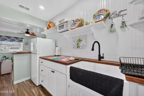 Kitchen - 26 Oriole Cir #A, Ormond Beach, FL 32176 photo 2 of 2