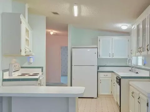 Kitchen - 53 Terra Ceia Ct, Debary, FL 32713 photo 8 of 8