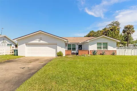879 W Coquina Dr, Daytona Beach, FL 32117