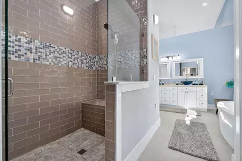 Bath - Undisclosed, Ormond Beach, FL 32174 photo 2 of 7