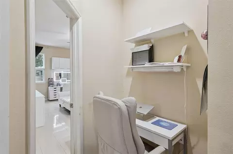 Entry Way - 536 Bottlebrush Loop, Sanford, FL 32771 photo 3 of 3
