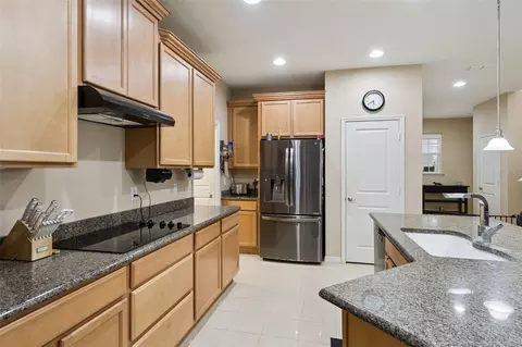 Kitchen - 536 Bottlebrush Loop, Sanford, FL 32771 photo 3 of 4