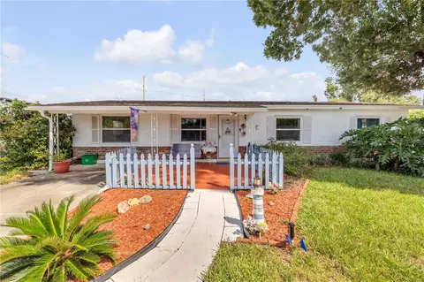 1160 Pineview Dr, Daytona Beach, FL 32117
