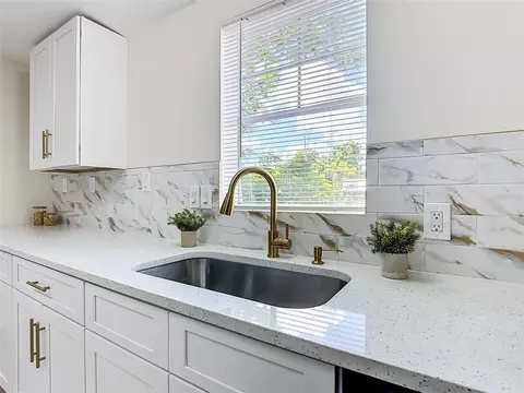 Kitchen - 3443 Populatic St, Mims, FL 32754 photo 5 of 7