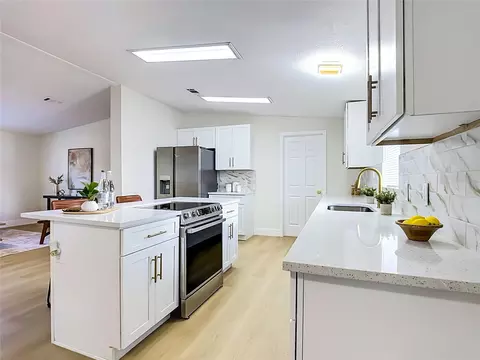 Kitchen - 3443 Populatic St, Mims, FL 32754 photo 2 of 7