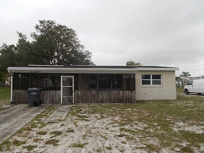 318 Thomas Ave, Frostproof, FL 33843 photo 1