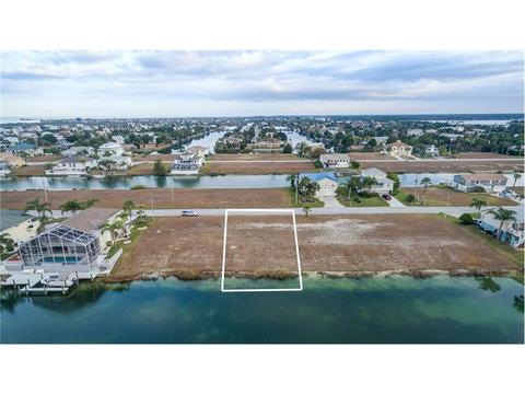 3504 Bluefish Dr, Hernando Beach, FL 34607 photo 1