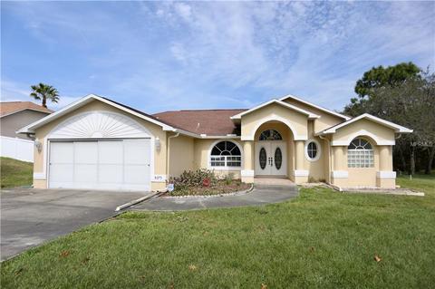 8275 Berkeley Manor Blvd, Spring Hill, FL 34606 photo 1