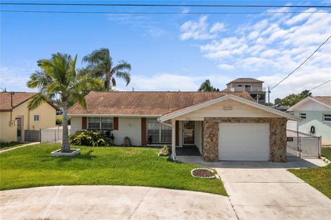 7502 Hatteras Dr, Hudson, FL 34667 photo 1