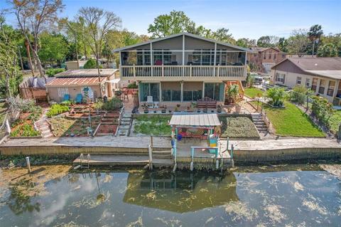6420 W Richard Dr, Weeki Wachee, FL 34607 photo 1