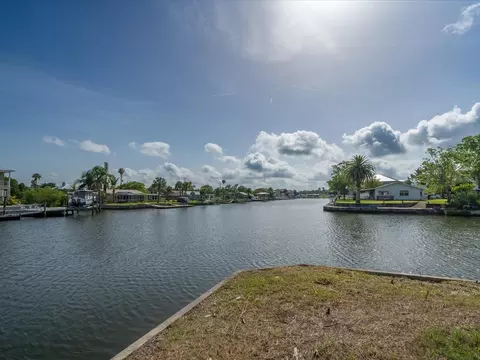 4404 3rd Isle Dr, Hernando Beach, FL 34607 photo 2