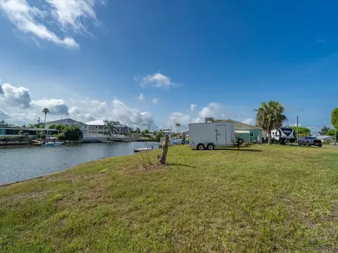 4404 3rd Isle Dr, Hernando Beach, FL 34607 photo 6