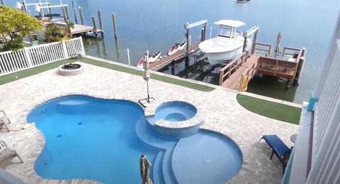 211 144th Ave, Madeira Beach, FL 33708 photo 1